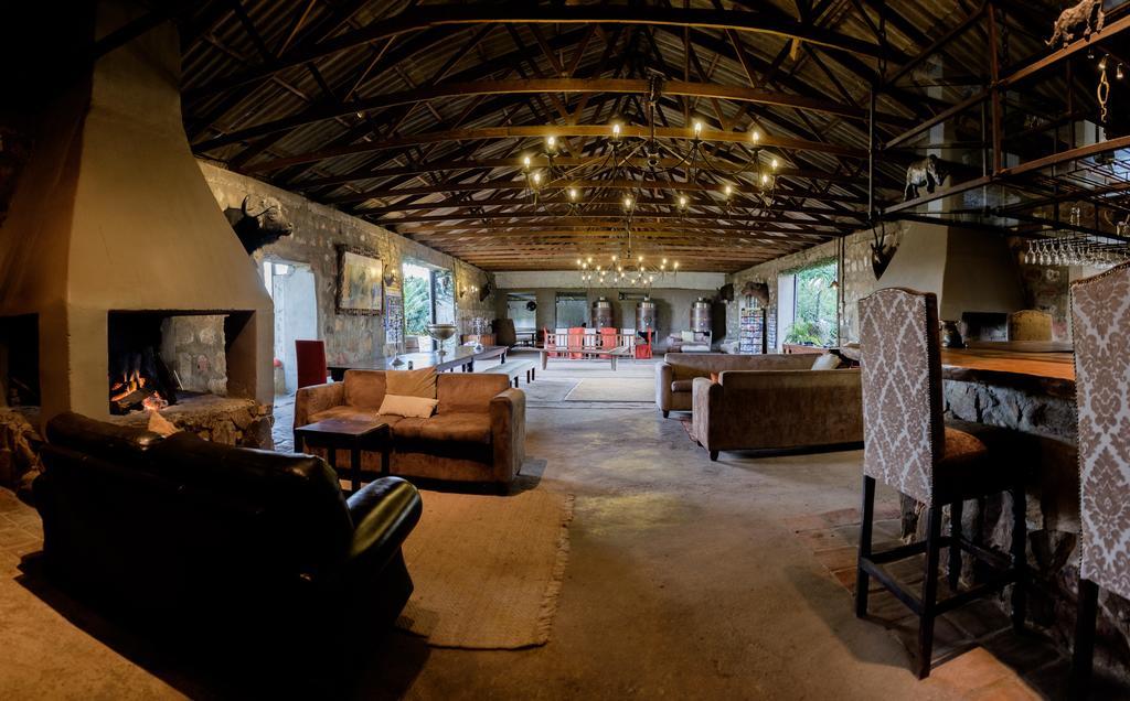 Plettenberg Bay Game Reserve: The Baroness Safari Lodge Exterior foto
